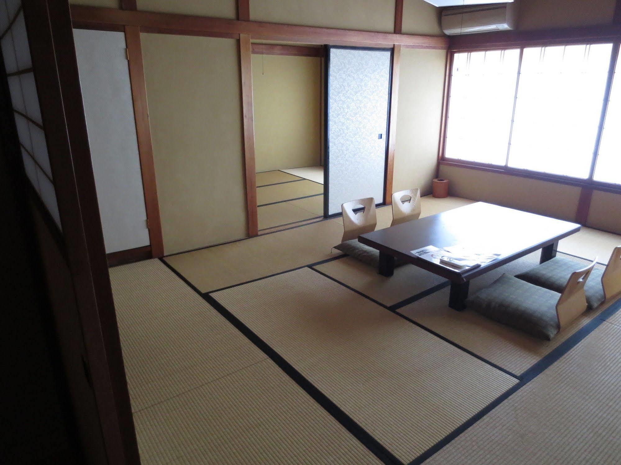 K'S House Ito Onsen - Historical Ryokan Hostel Kültér fotó